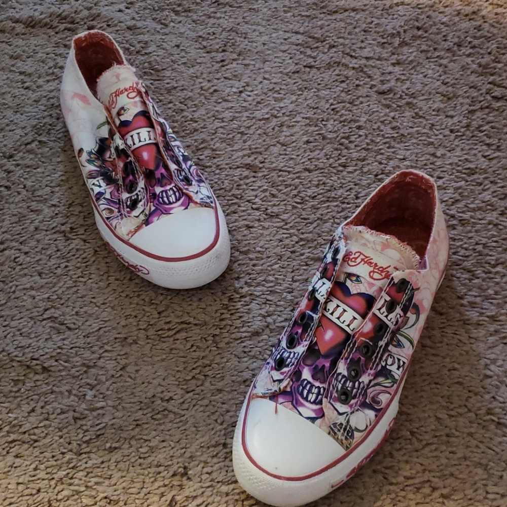 Sneakers